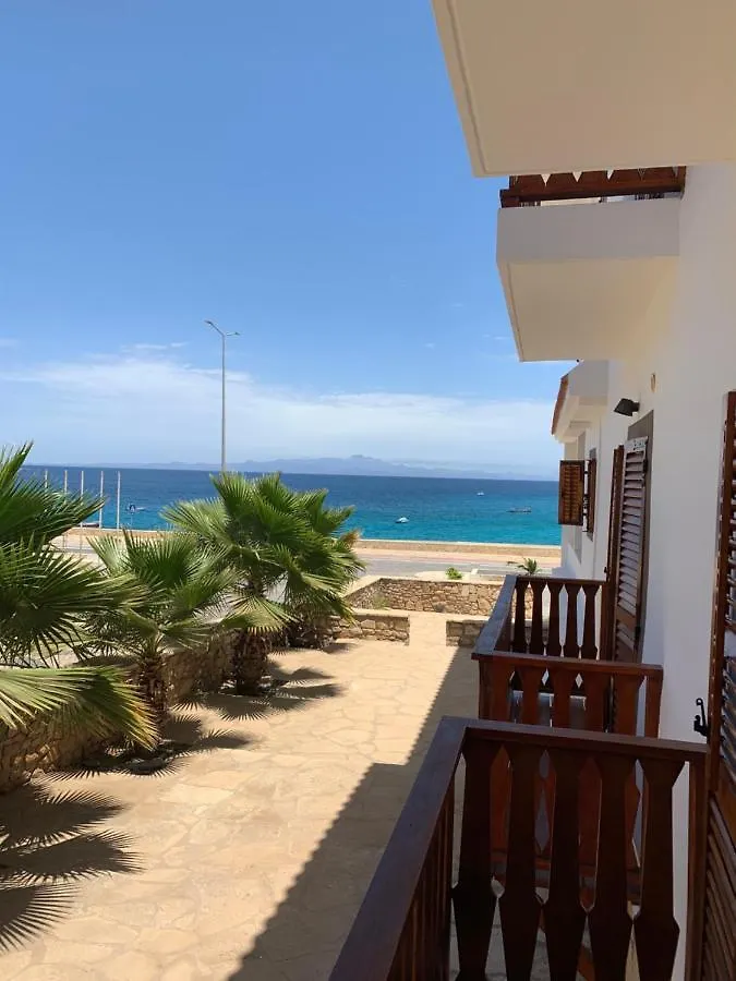 Hotel Casa Evora - Luxury And Beach Front Cidade do Maio 0*,